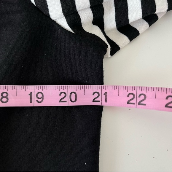 Chico’s Black Stripe Color Block Open Blazer - Picture 10 of 14